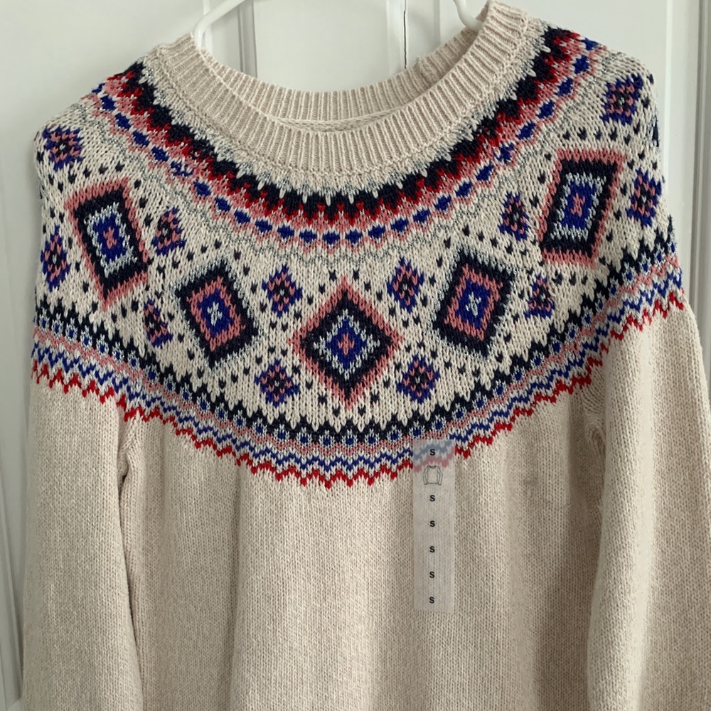 OLD NAVY: patterned cream sweater
